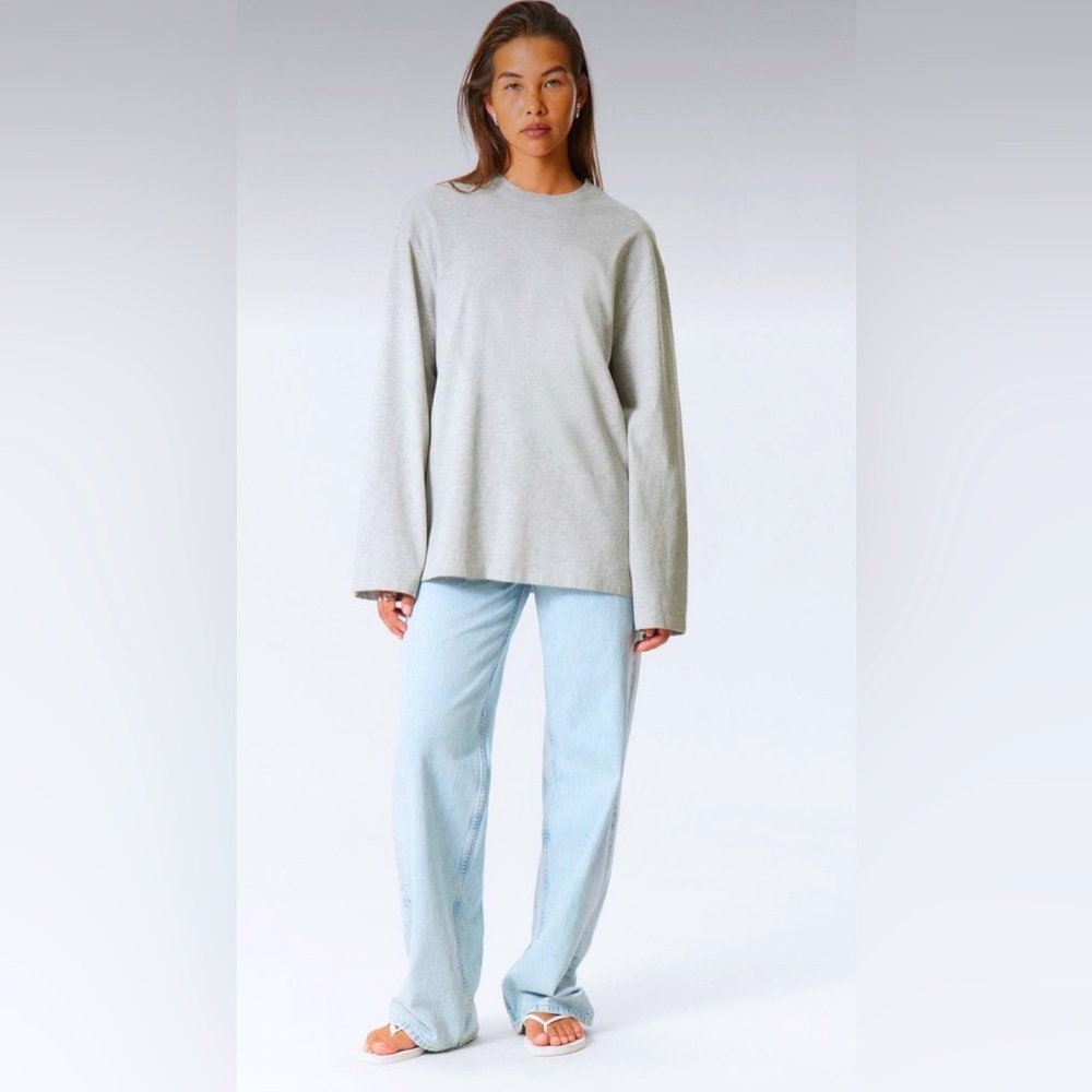 We The Free Gray Long Sleeve Crewneck Tee